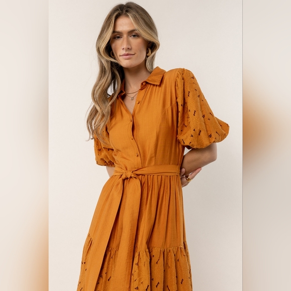 OPHELIA LACE MIDI DRESS IN MUSTARD - Picture 3 of 5